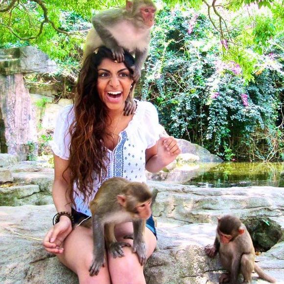 Meet your Posher, Nitya