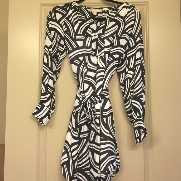 Banana Republic, lightweight, belted dress, size 0