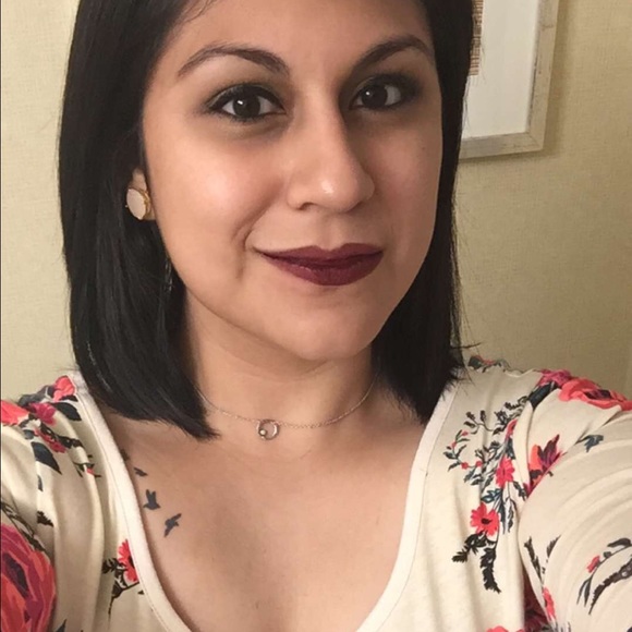 Meet your Posher, Erica - Picture 1 of 1