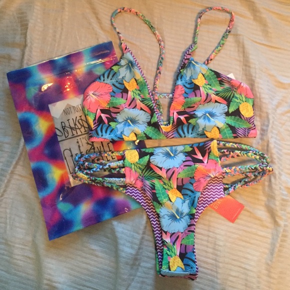 Moana Other - SOLD ON M - NWT Moana Heated Tropics Set