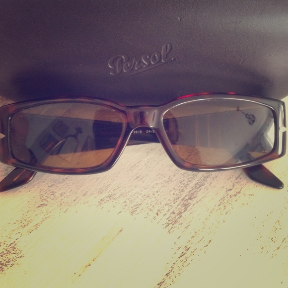 Person sunglasses