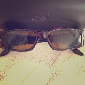 Person sunglasses