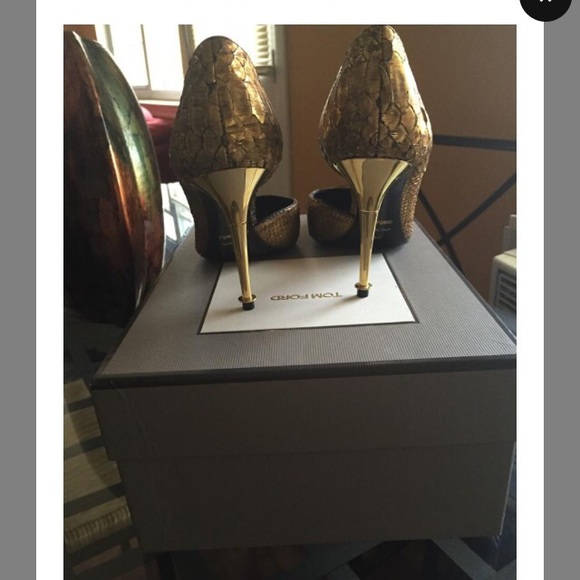 Tom Ford PYT Ang Pump - Picture 4 of 4