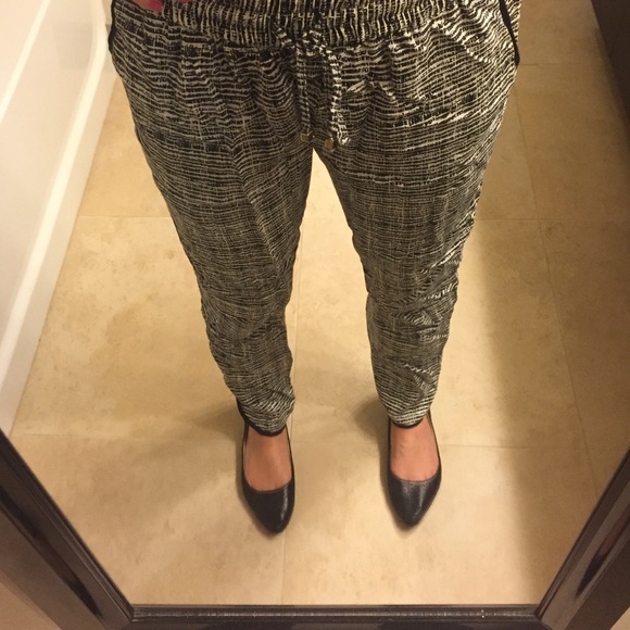 Small, loose fitting pant. Drawstring design