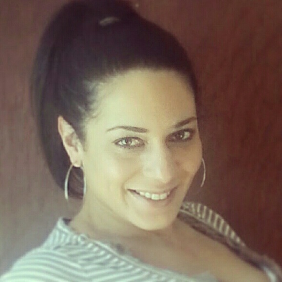 Meet your Posher, Antoinette