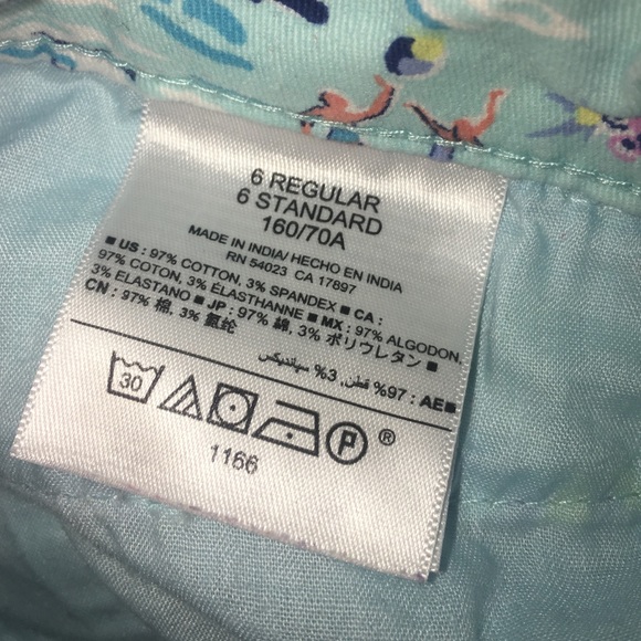 SOLD ON Ⓜ️ 🎉SALE🎉 Old Navy Pixie shorts sz 6 - Picture 3 of 4