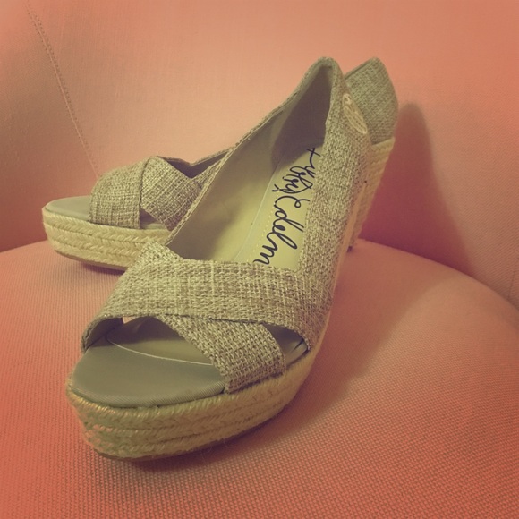 Never before worn Libby Edelman wedges!