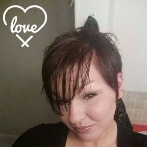 Meet your Posher, Angela