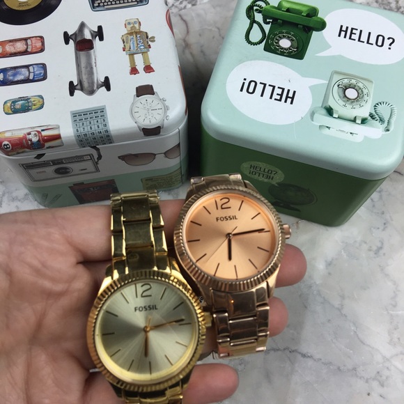 Fossil gold classic watch- rose gold left! 💕 - Picture 4 of 4