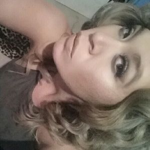 Meet your Posher, Leticia