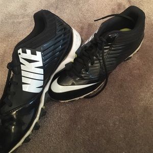 Nike v shark clearance