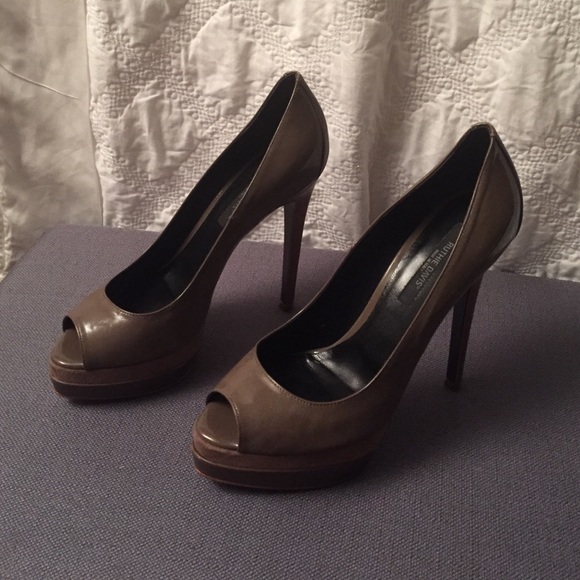 High heels - Picture 2 of 3