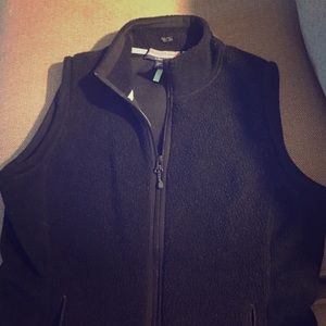 VINEYARD VINES Black Zip Up Vest