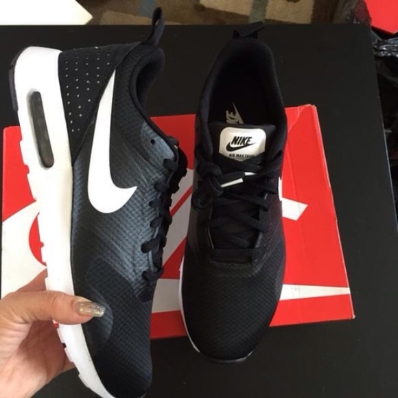 Nike Other - NIKE MENS AIR MAX TAVAS SZ 10.5 new