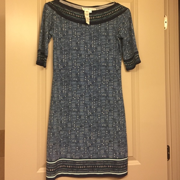 Max Studio size small dress. 3/4 sleeves! Stretchy