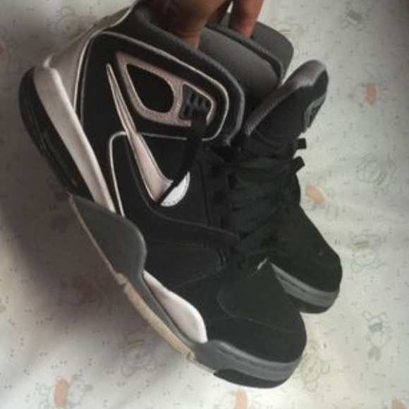 Nike size 9 women. Boys 7.5