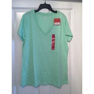 Merona V neck tshirt