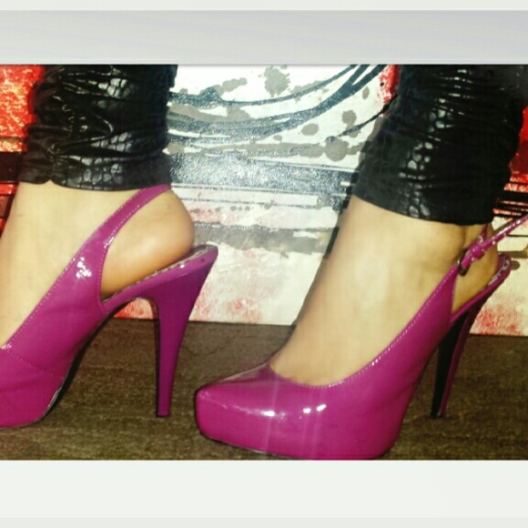 Carlos Santana Heels