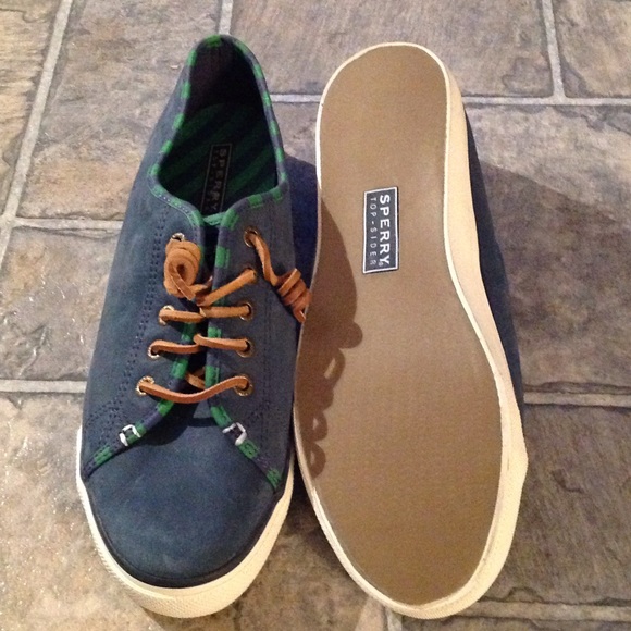 Sperry Top-Sider in Navy Leather - Picture 2 of 3