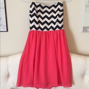 Chevron pattern pink dress