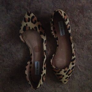 (SOLD) Steve Madden Cheetah Flats