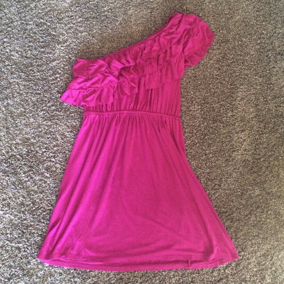 One sleeve discos dress