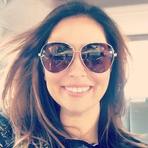 Meet your Posher, Angie