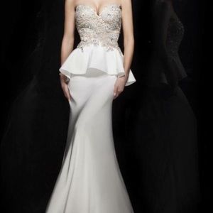 163- NWT Grey silver tone dress