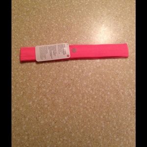 Lululemon Skinny Fly Away Tamer Headband