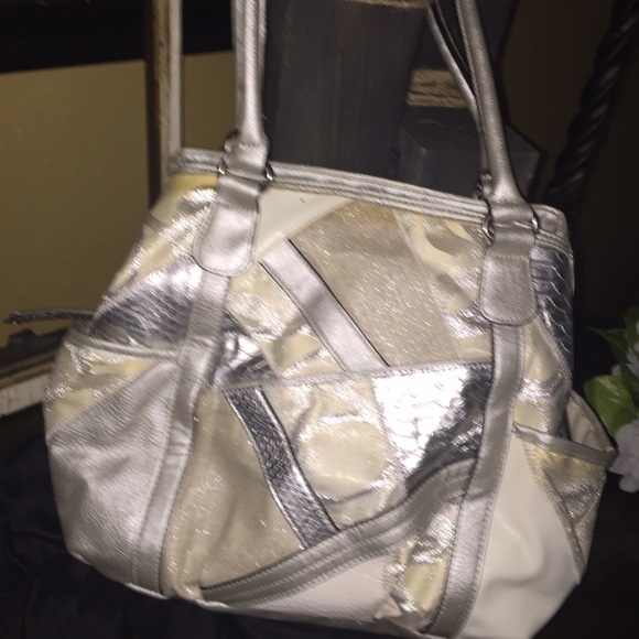 BRAND NEW ROSETTI PURSE