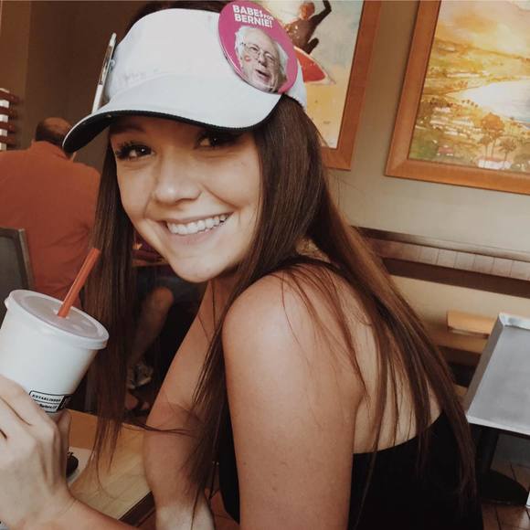 Meet your Posher, Kaitlyn