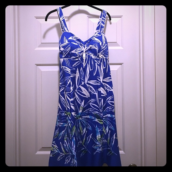 Madison Leigh sweetheart neck dress from Hawaii