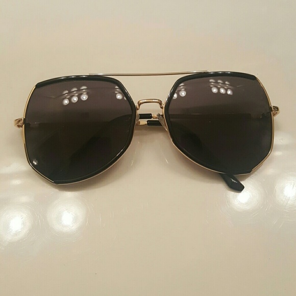 New Oversize Piliot Points Brand Designer 4 Colors - Picture 1 of 2