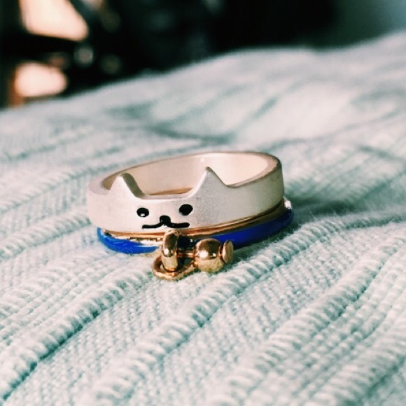 Cat Ring with Blue Collar and Bell