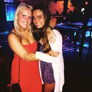 Meet your Posher, Claire