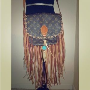 Authentic Louis Vuitton Saint Cloud GM