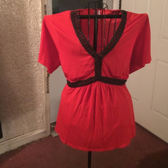 Red v neck blouse - Picture 1 of 2