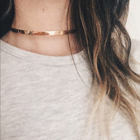 Jewelry - ⚡️Gold choker ⚡️