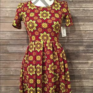Lularoe UNICORN Amelia size Medium!