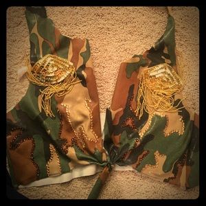 Camo halter overlay