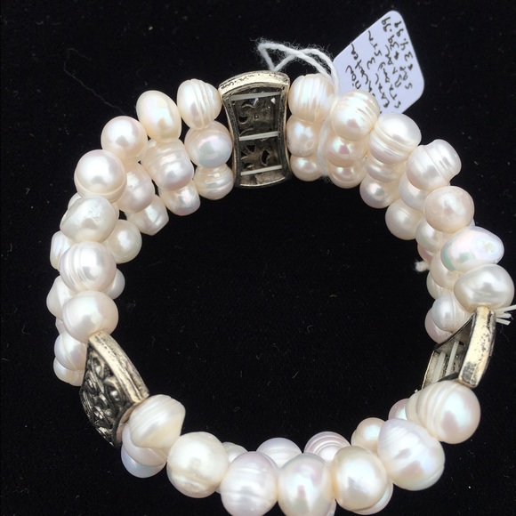 Jewelry - Fashion Freshwater Pearl Stretch Bracelet