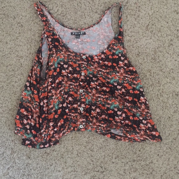 Volcom crop tank
