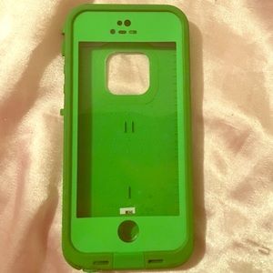 Lifeproof iphone 5/5s green case