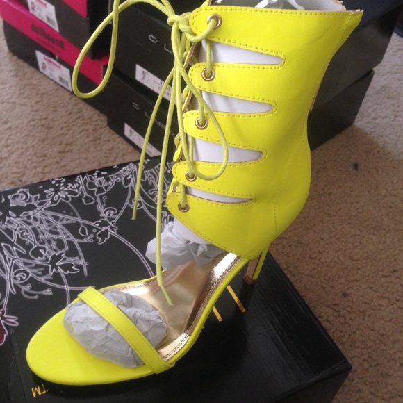 Nikia Neon Heel