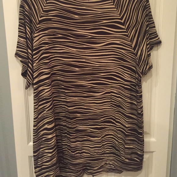 Michael kors tshirt - Picture 3 of 3