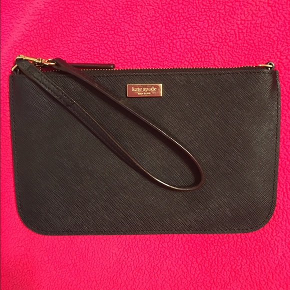 🎉Last Chance🎉 Kate Spade wristlet