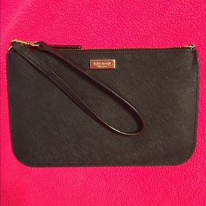 🎉Last Chance🎉 Kate Spade wristlet