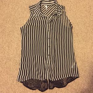 Maurice's sleeveless lace back top