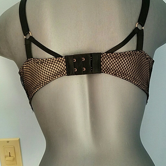 NWT VS Very Sexy Black Unlined Lace Demi Bra - Picture 4 of 4
