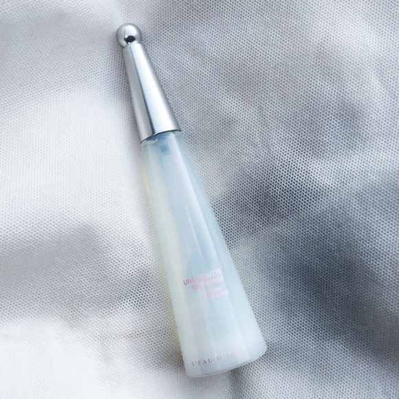 Issey Miyake Une Goutte de Nuage Perfume
